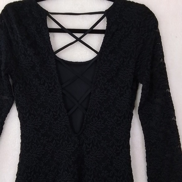 Forever 21 Lace BodyCon Little Black Dress Size Small in Black - Picture 7 of 10